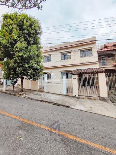 Casa — Padrão em São Geraldo