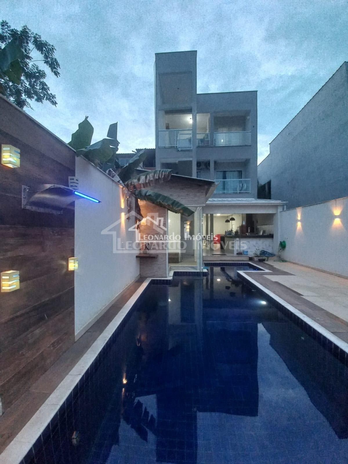 Casa — Padrão em Planalto do Sol