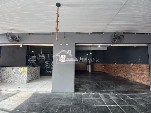Comércio — Salão em Santo Agostinho