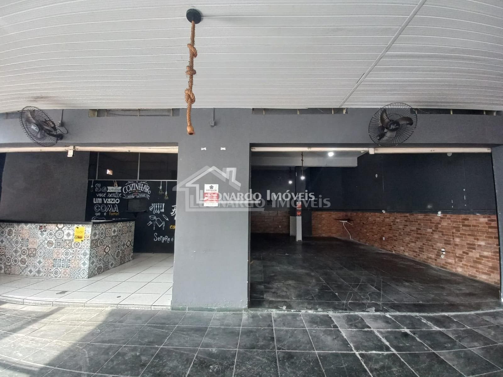 Comércio — Salão em Santo Agostinho