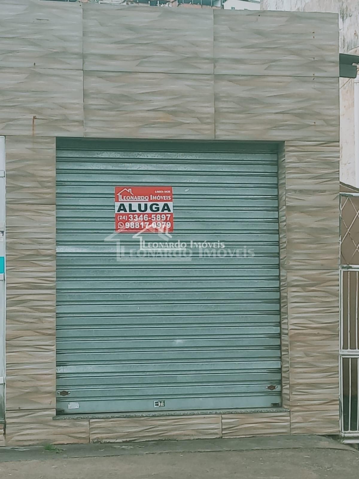 Comércio — Salão em Santo Agostinho